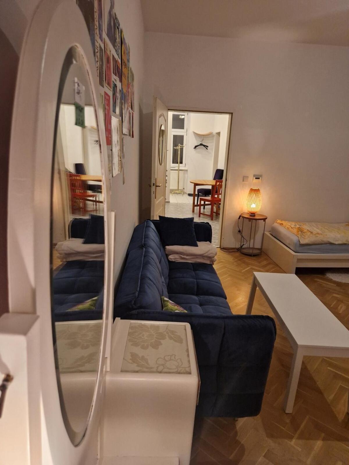 Beautiful Flat Overlooking A Great Park Apartment Vienna