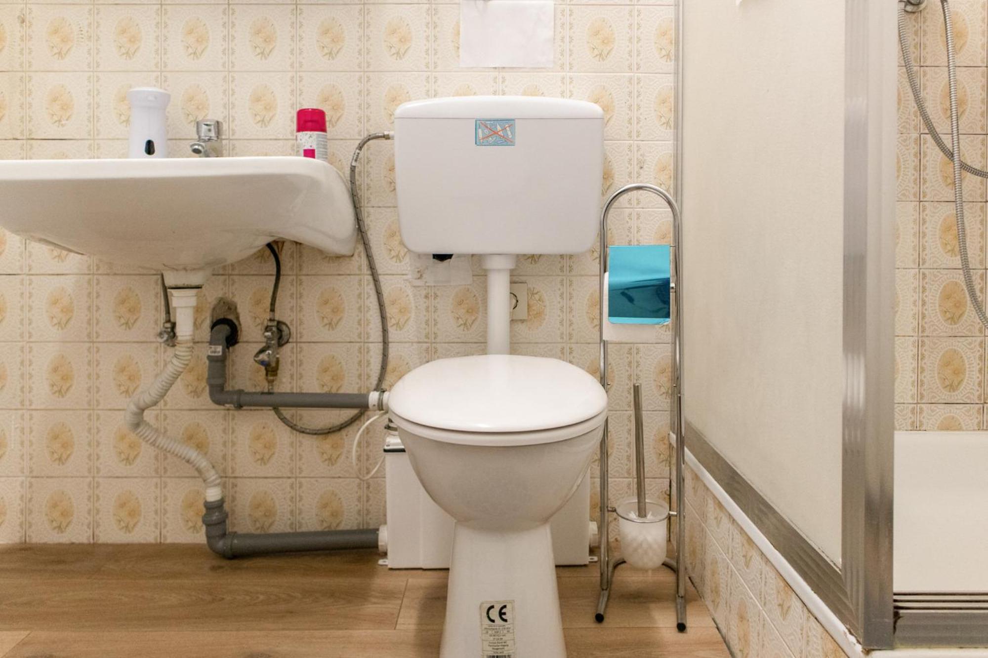 Convenient Shared - Near Danube & Millenium Tower Guest house Vienna