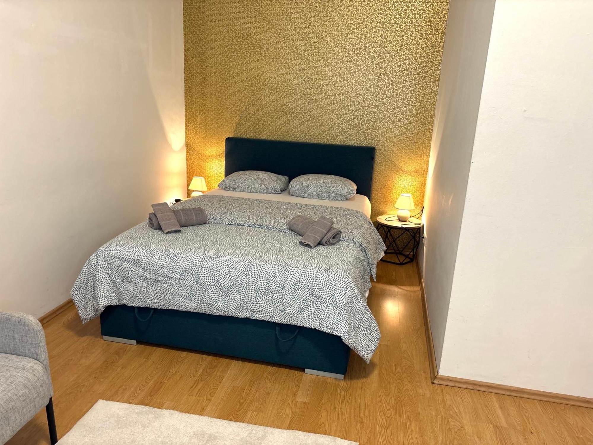 Cityplaza - 1020 Apartment *