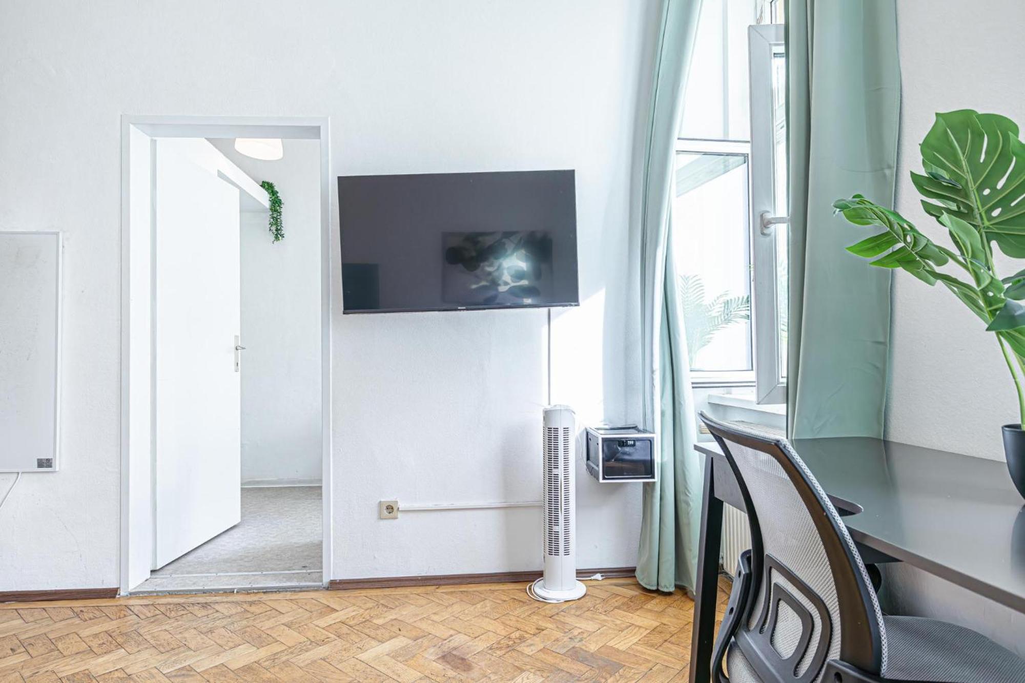 Long-term In Vienna: U3 Location * Vienna
