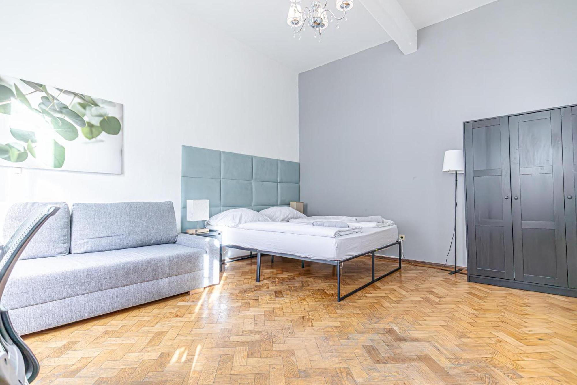 Apartment Long-term In Vienna: U3 Location *