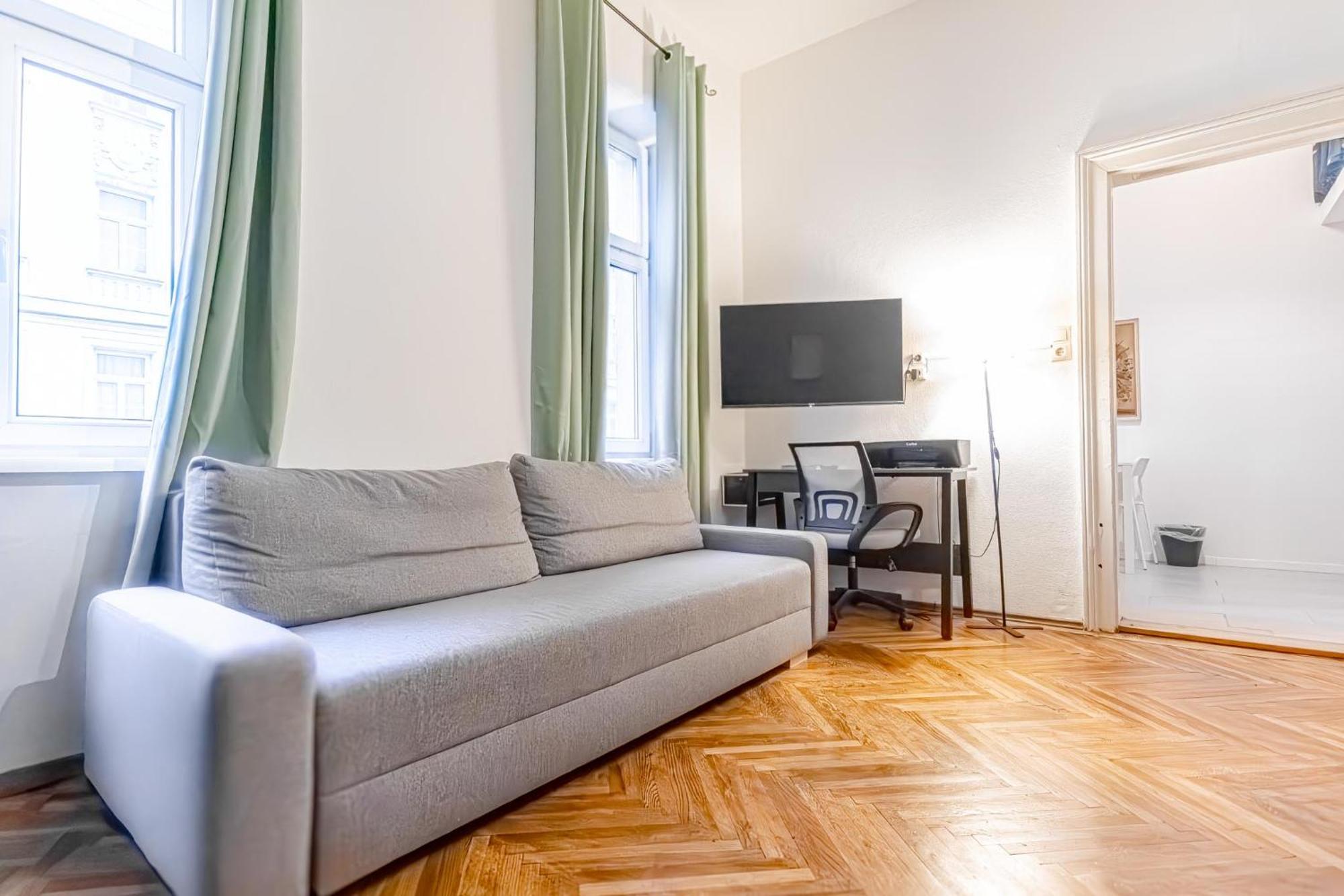 1br Apt. Near The Danube & Prater Stern Apartment