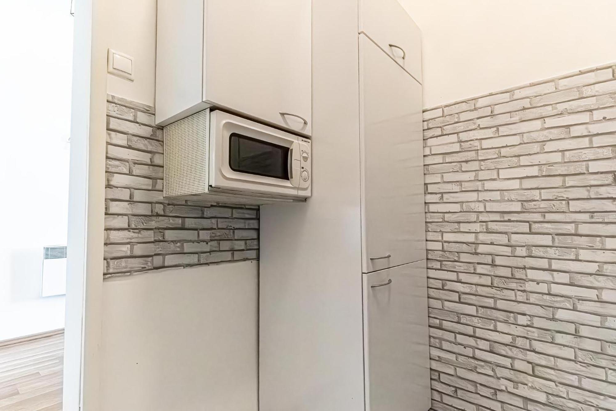 Explore Vienna: 1br Retreat Near Westbahnhof Apartment