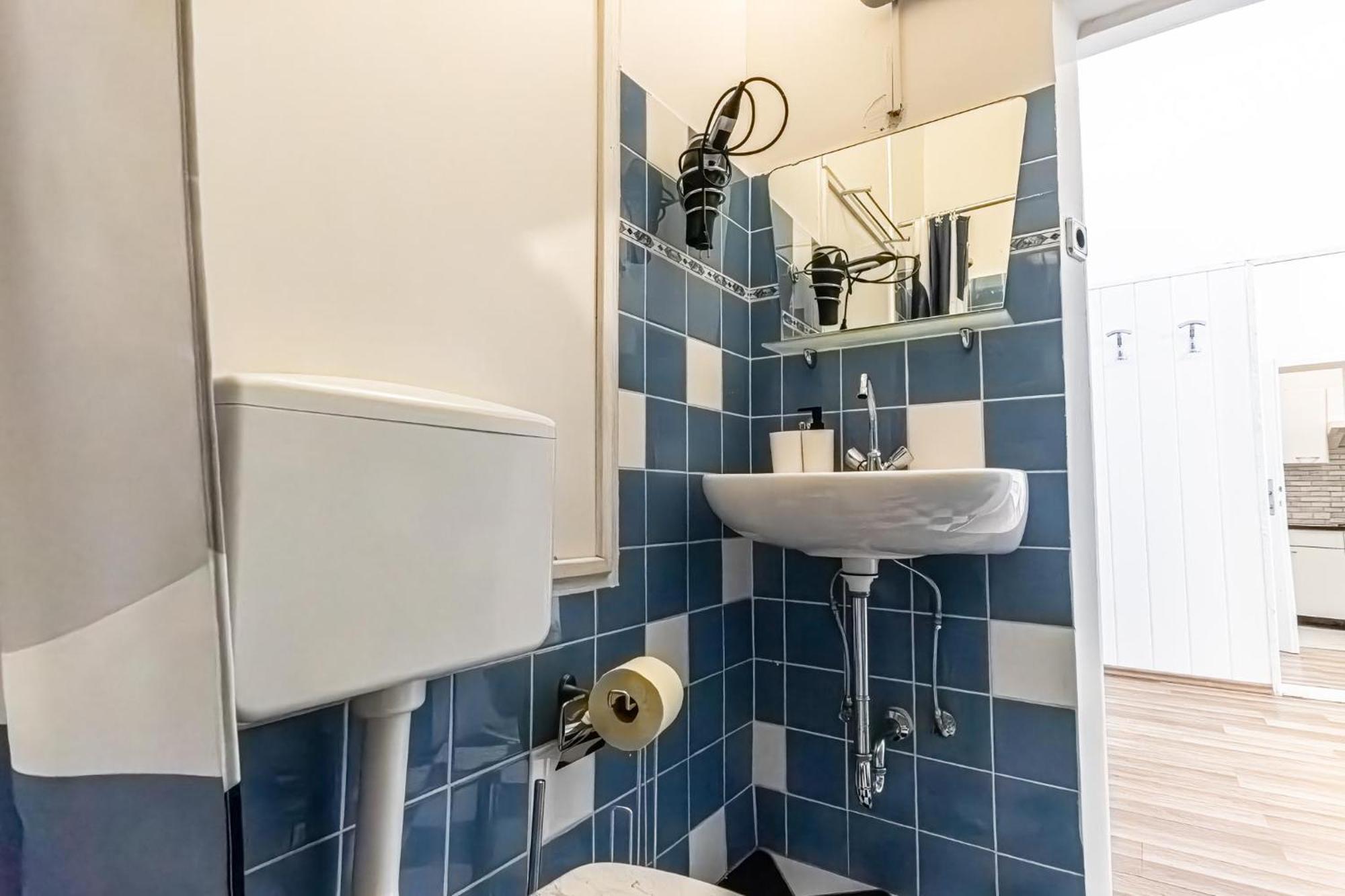 Explore Vienna: 1br Retreat Near Westbahnhof * Vienna