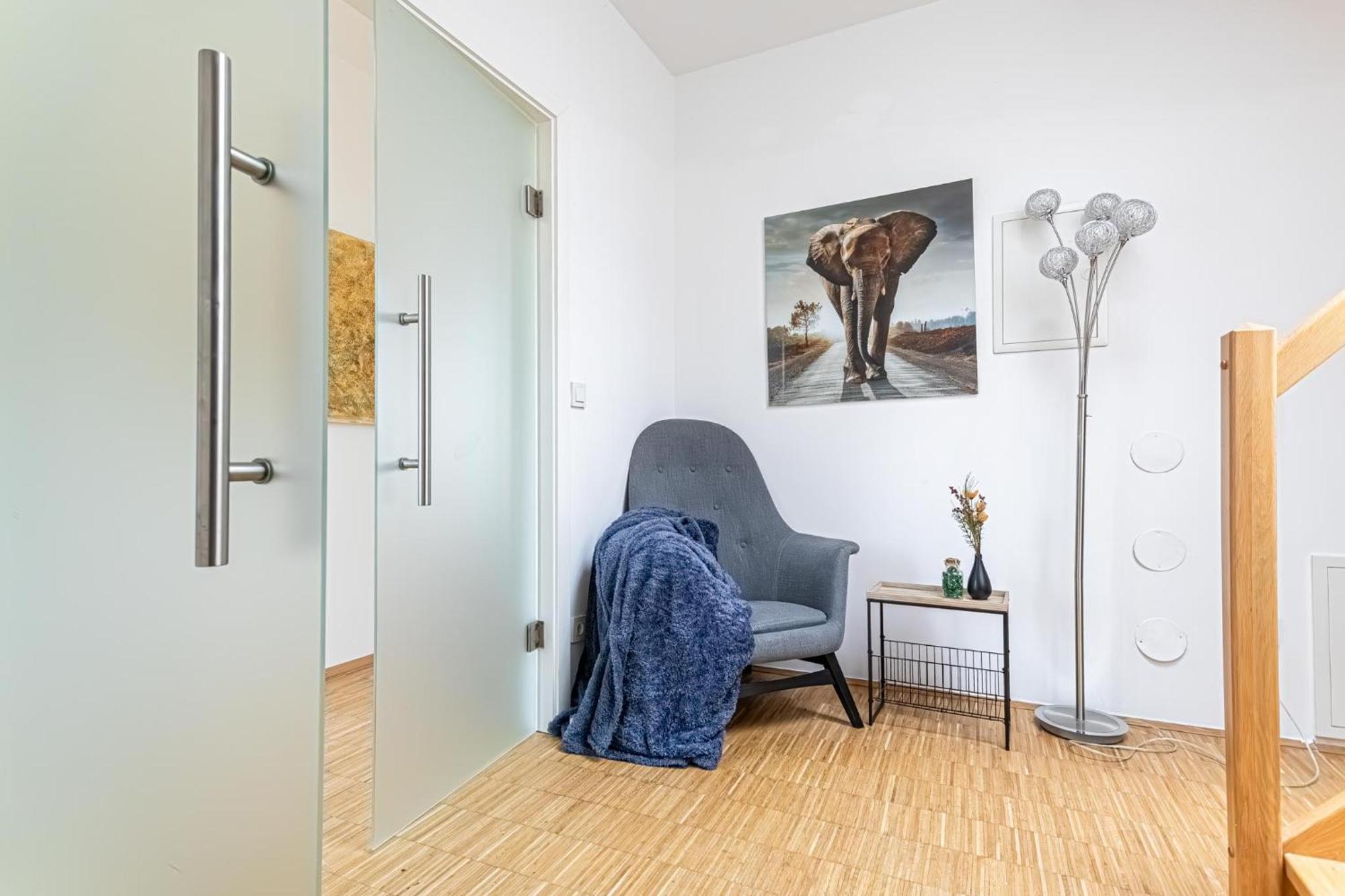 Luxury 3br And1 Lr In The Heart Of * Vienna