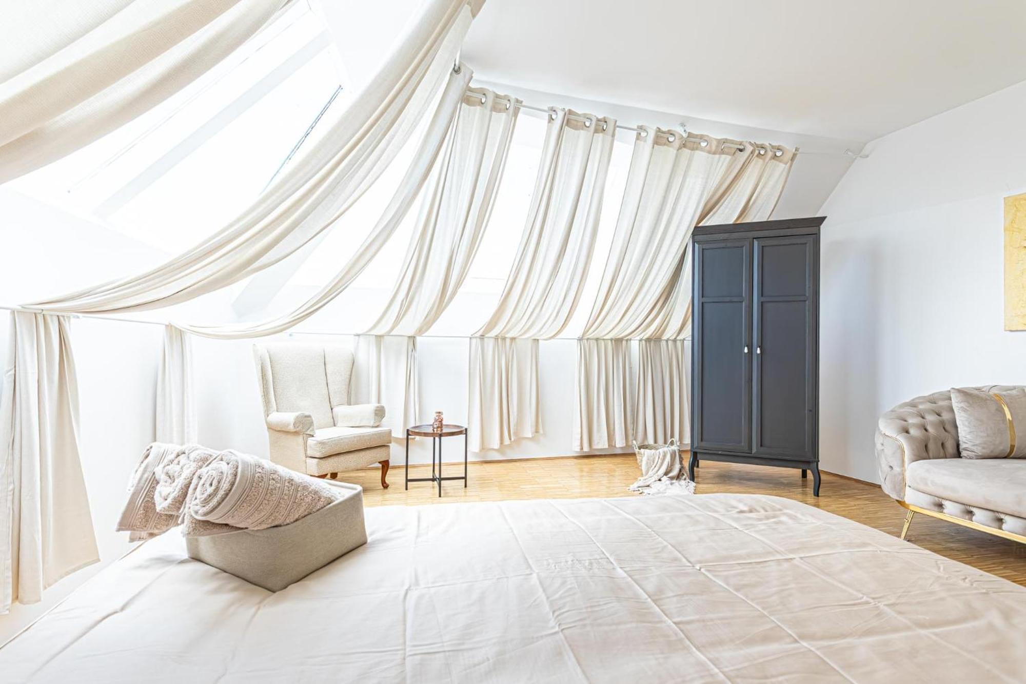 Luxury 3br And1 Lr In The Heart Of