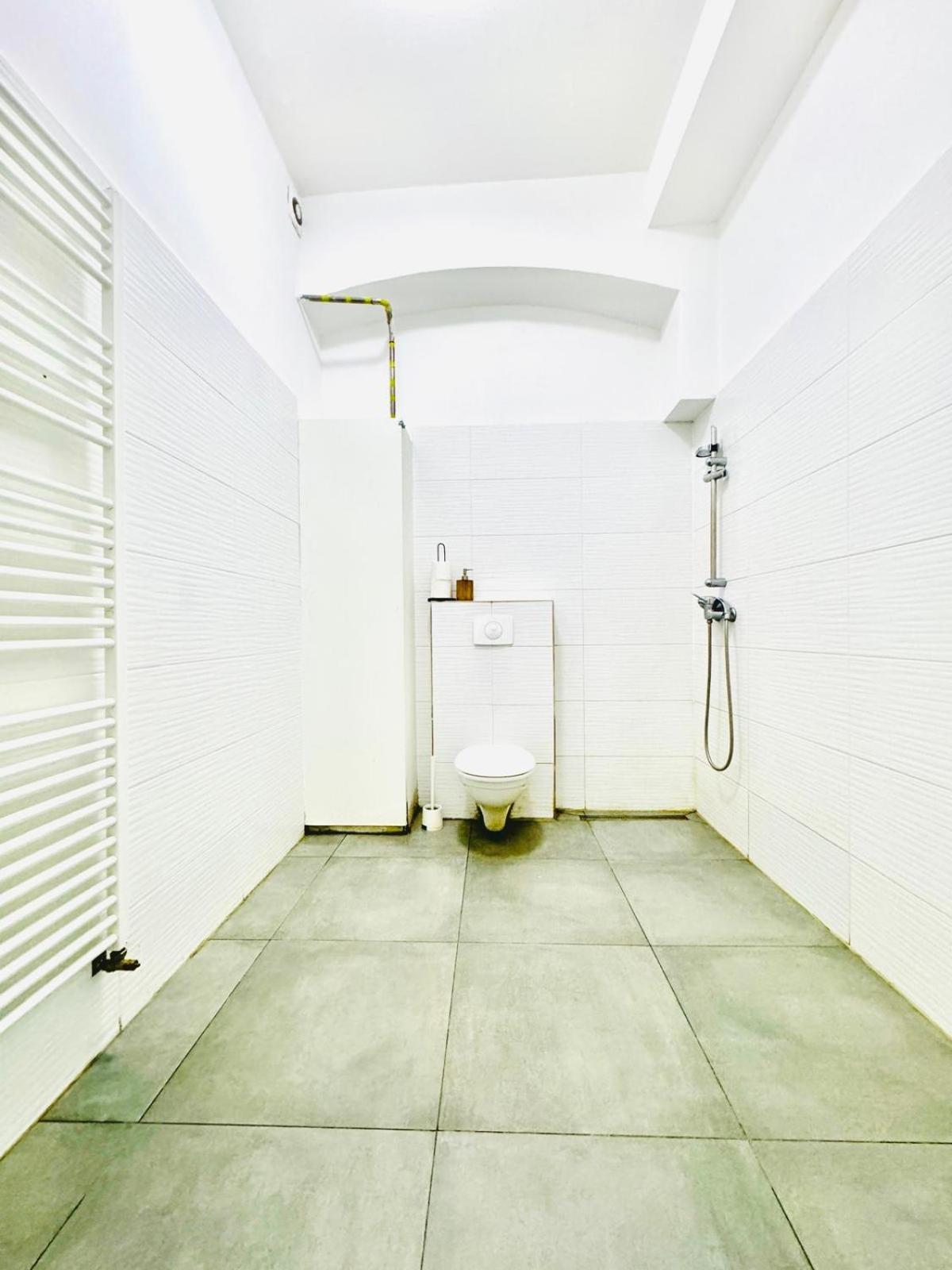 Comfy In A Shared Apt, 8min To Rathausplatz Apartment *