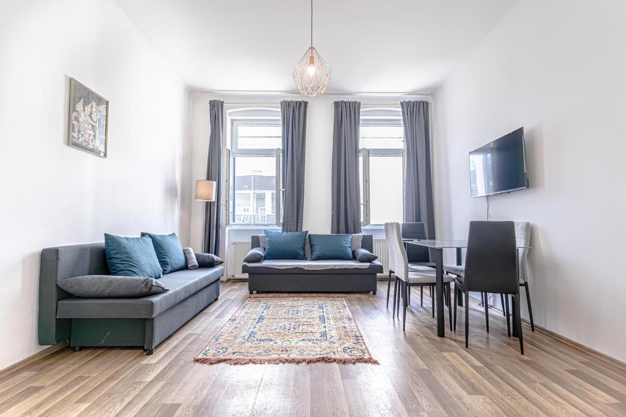 Explore 2br And 1lr Retreat Near Westbahnhof Apartment