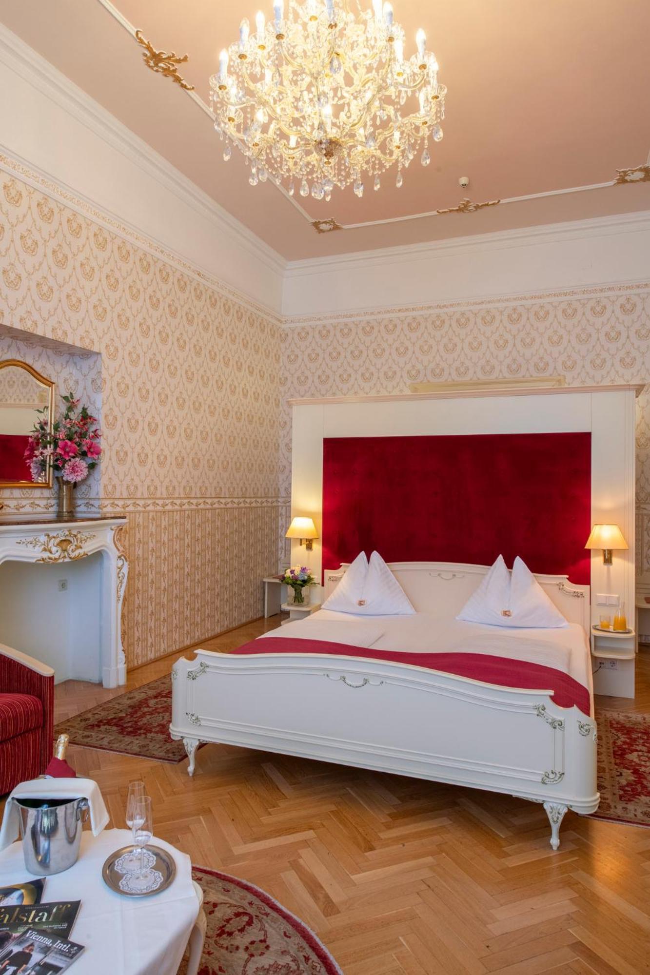 Pertschy Palais 4* Vienna