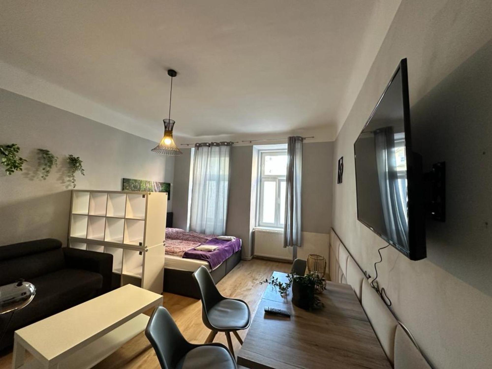 Beautiful 1br Comfortable Design - Located * Vienna