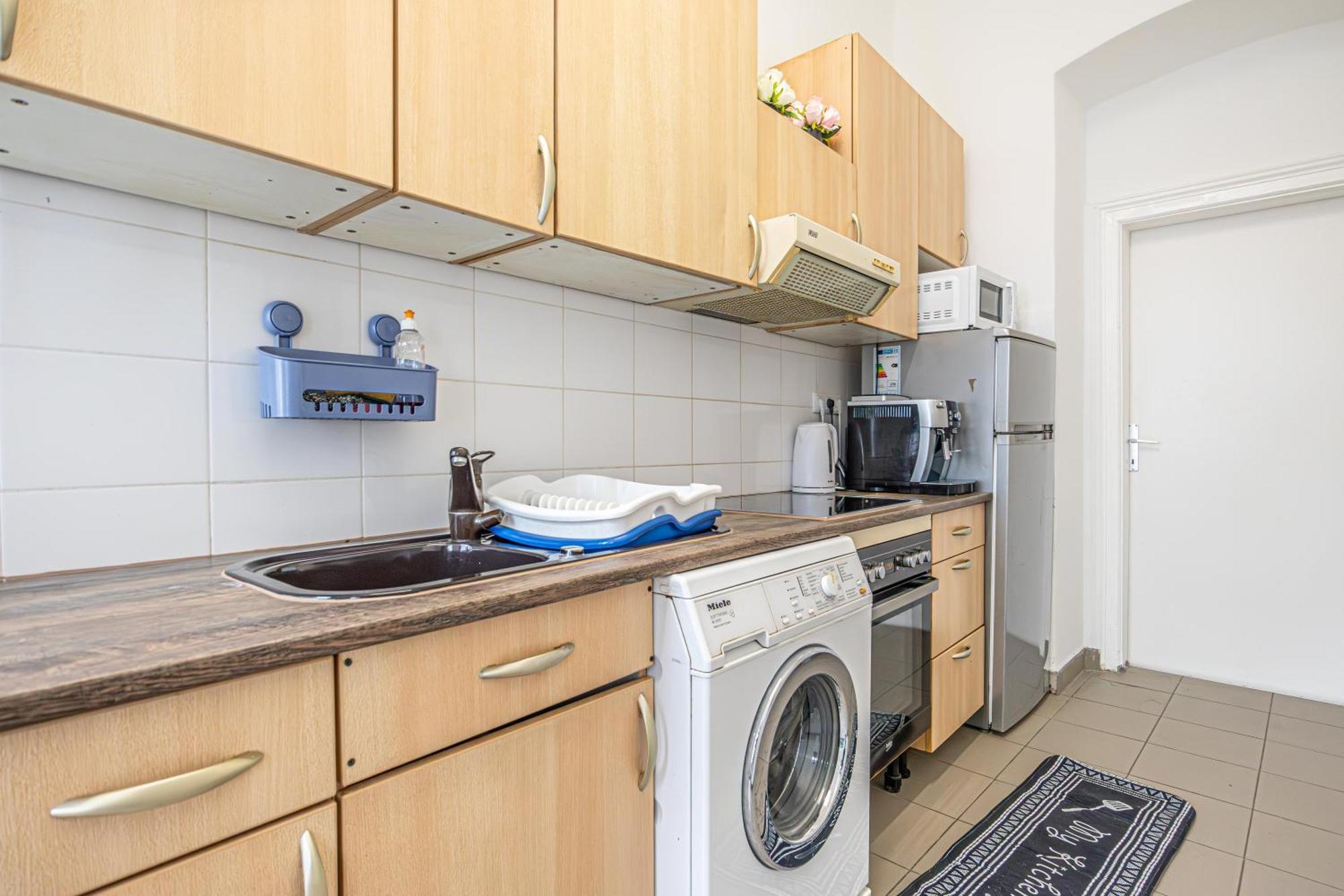 Superb 2br Very Spacious At The Millenium Tower Vienna