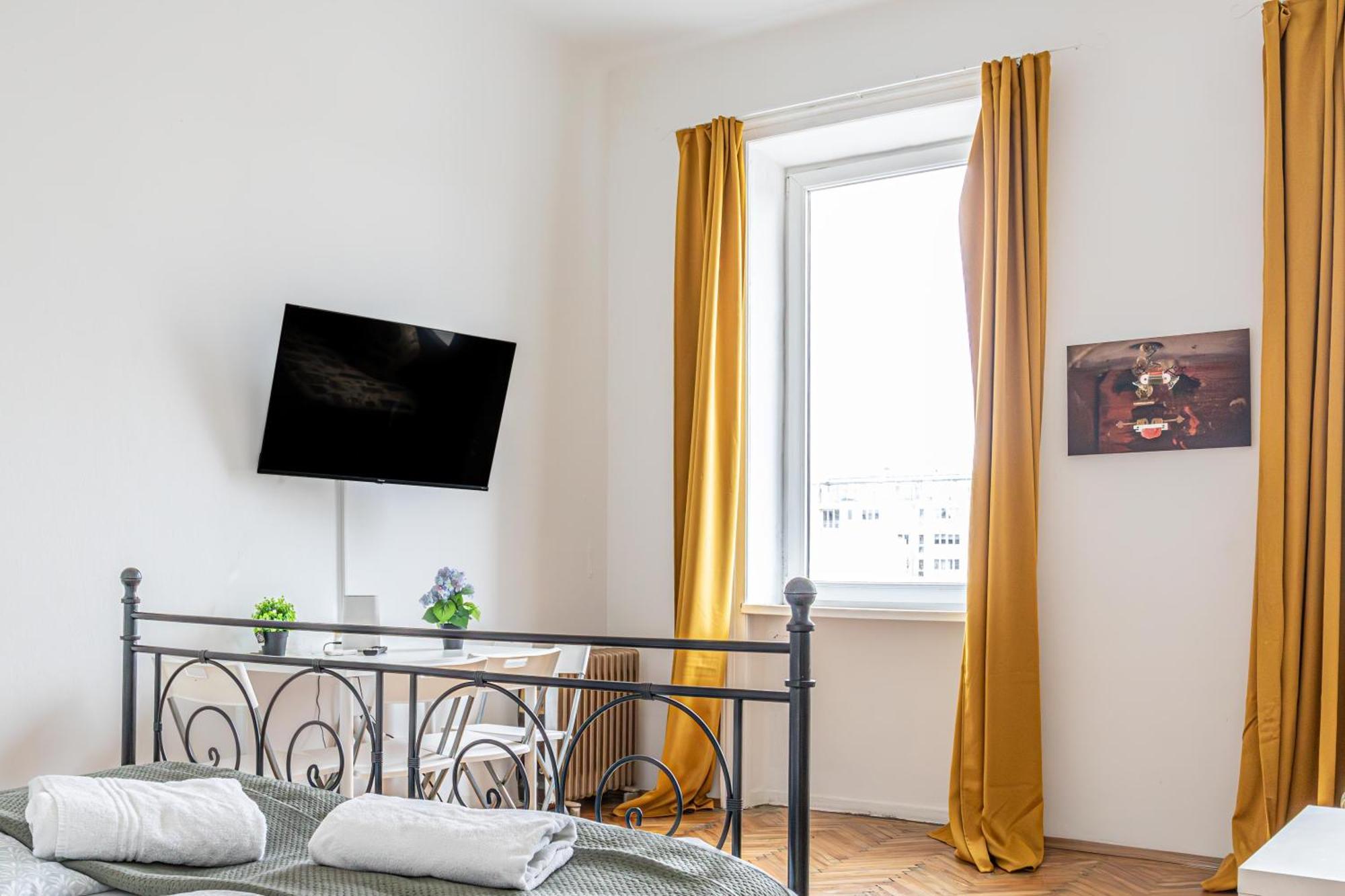 Superb 2br Very Spacious At The Millenium Tower Apartment Vienna