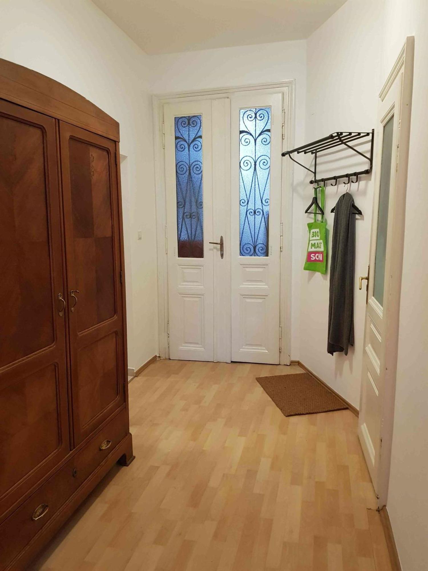 Apartment Grosse Helle Altbauwohnung
