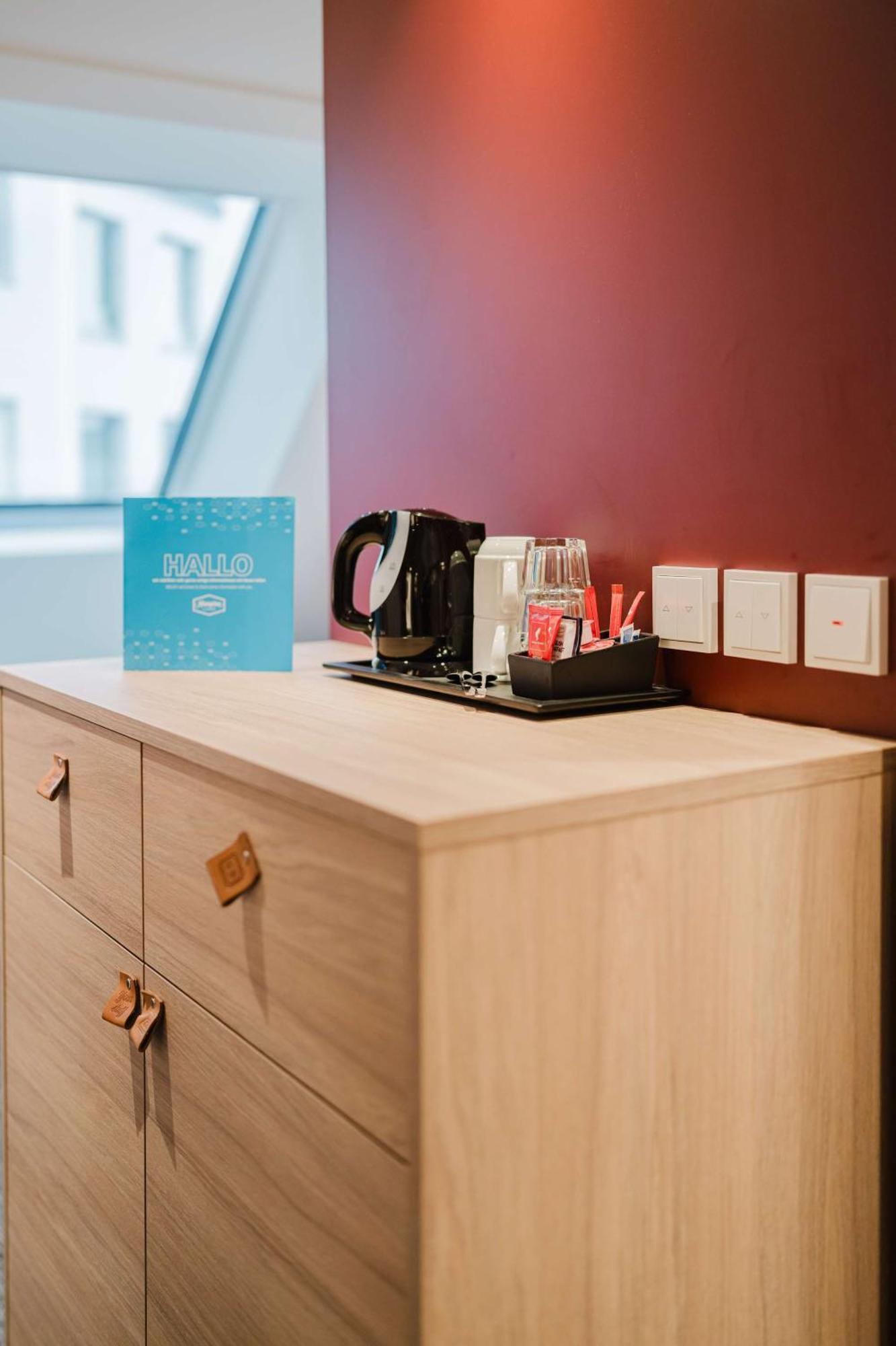 Hampton By Hilton West Hotel 3*