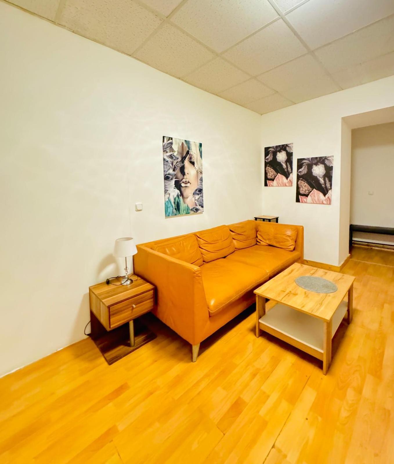 Affordable 2br Aptartment Direct Access To * Vienna