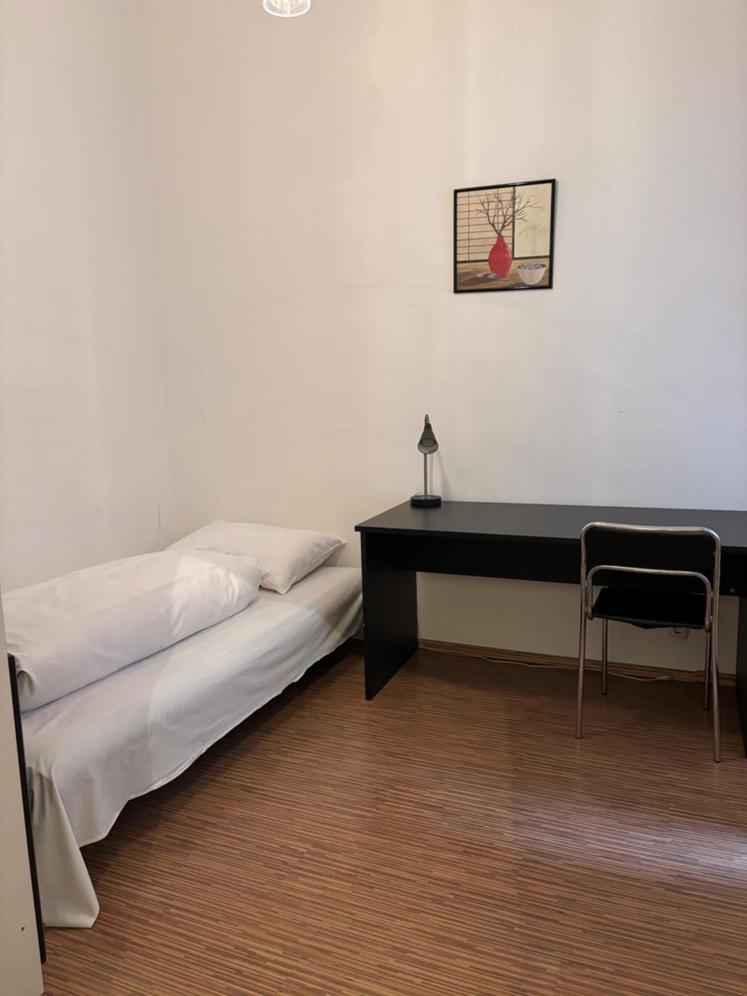 Apartment Carlton