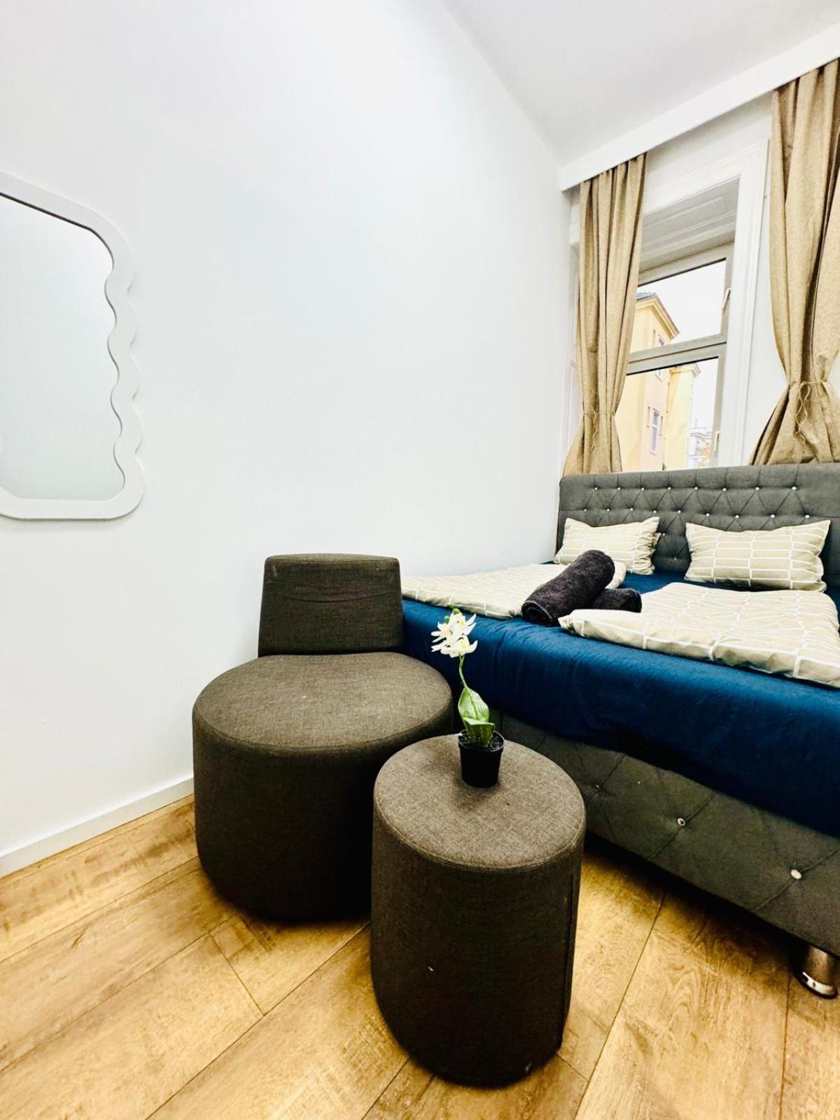 9br For 18p, 12min Walk To Augarten * Vienna