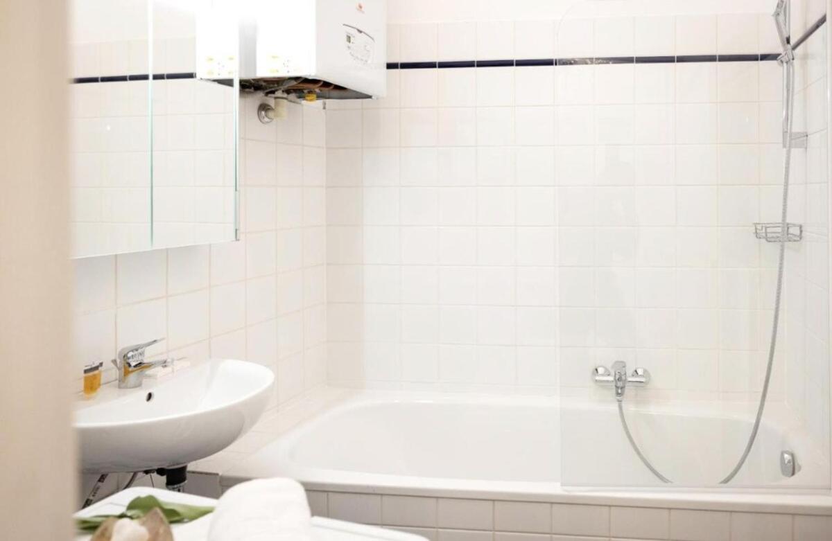 Apartment Bright & Calm With Free Parking Vienna