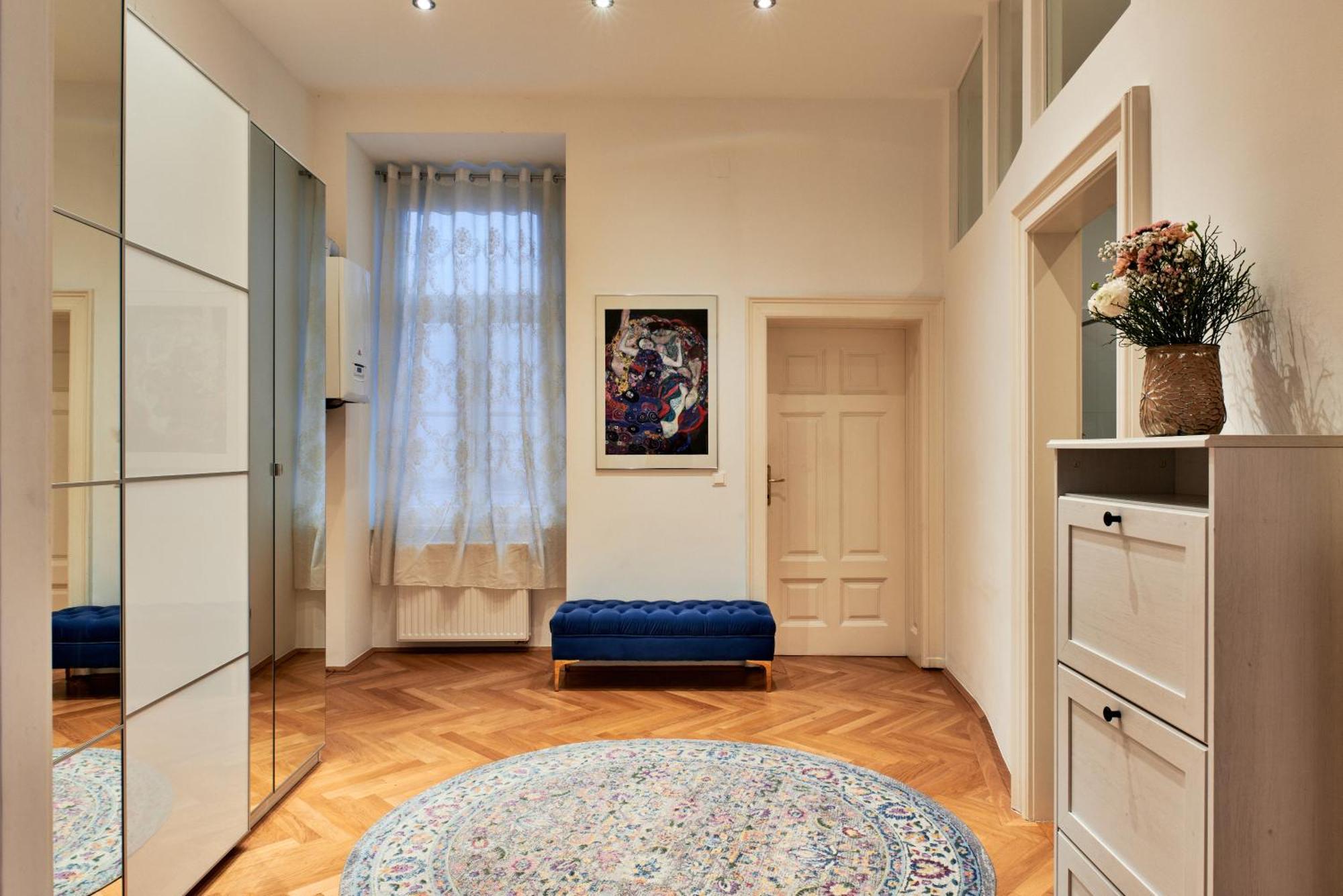Apartment Spacious & Elegant, Ideal Location Vienna