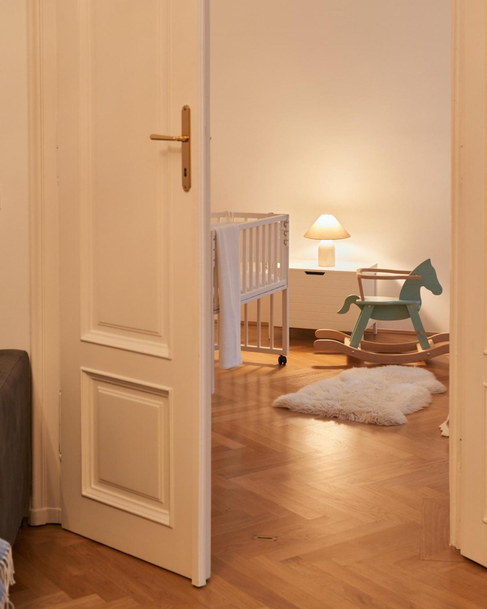 Spacious & Elegant, Ideal Location Apartamento