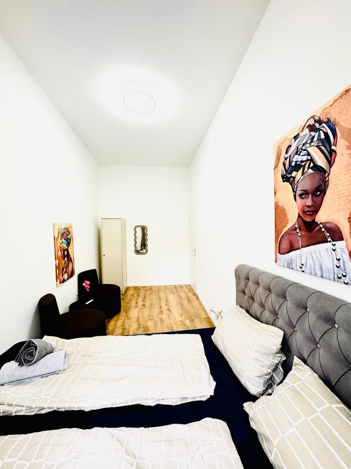 9br For 18p, 12min Walk To Augarten Vienna