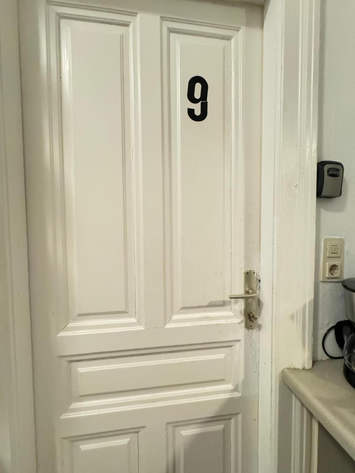 Apartment 9br For 18p, 12min Walk To Augarten Vienna