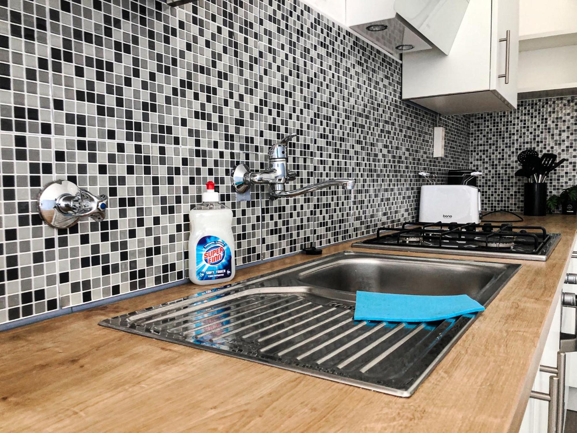 Vibrant 3br Near Akh Hospital - Perfect For Groups * Viena