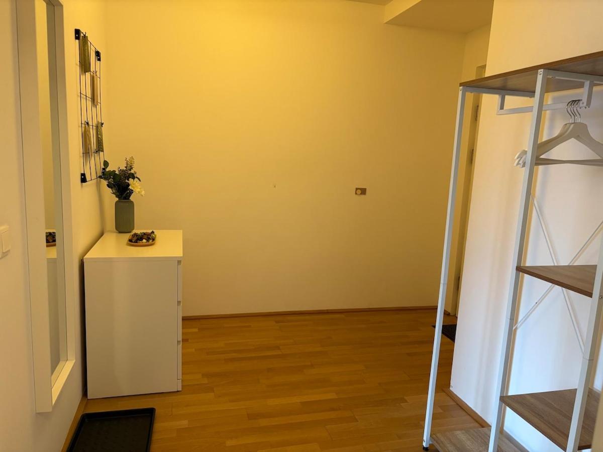 Apartment Between Old Danube And Danube Center - New, Quiet And Modern Vienna