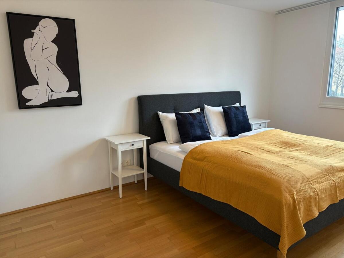 Apartment Between Old Danube And Danube Center - New, Quiet And Modern Vienna