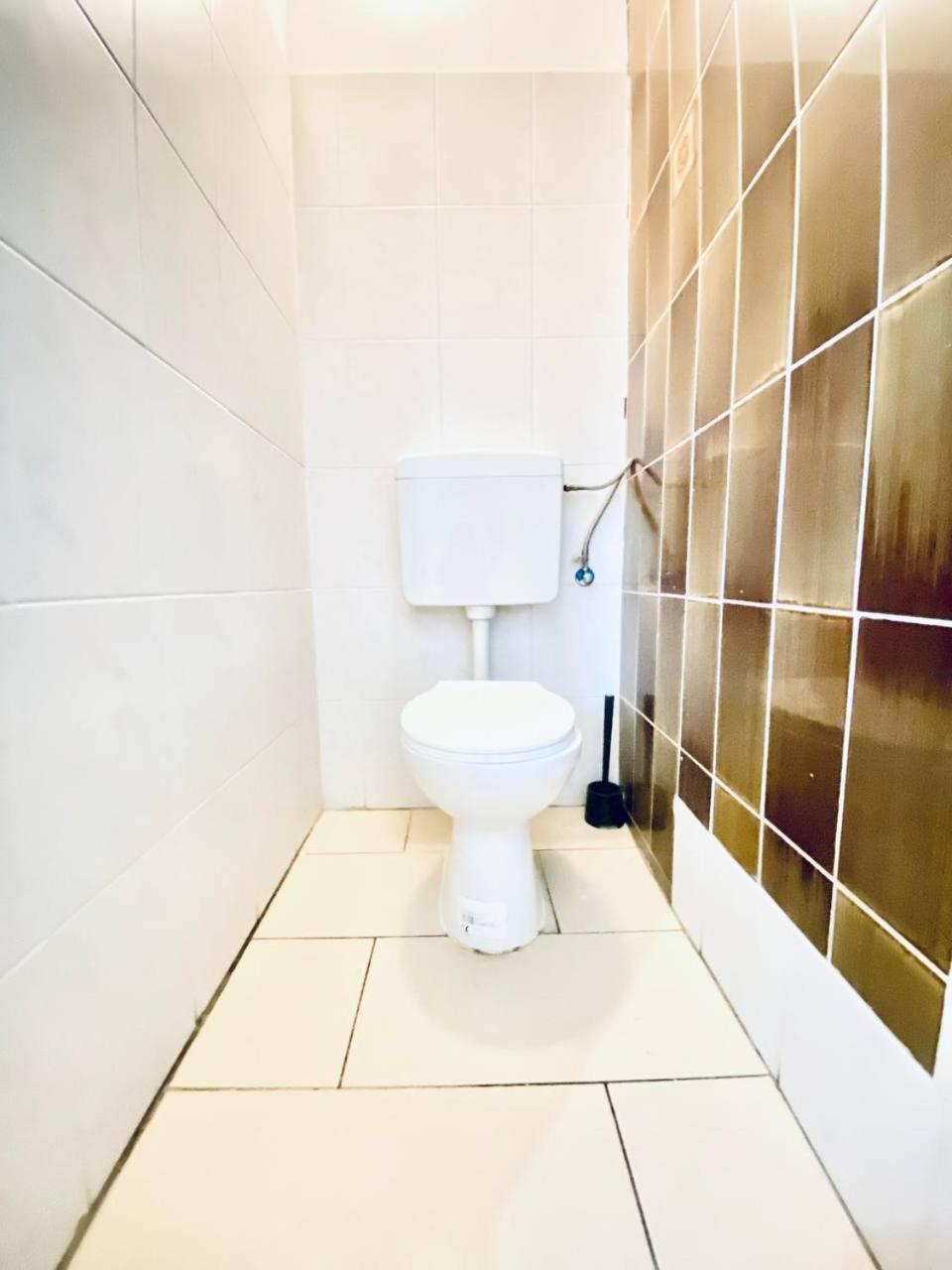 Spacious 4-bedroom Shared For Big Groups Apartment *