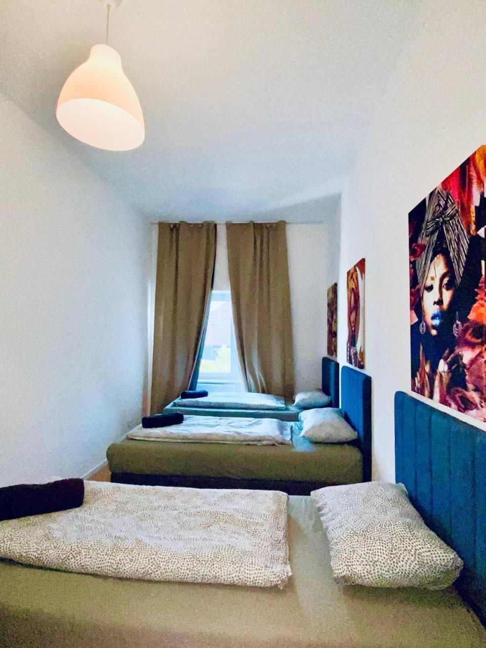 Spacious 4-bedroom Shared For Big Groups Apartment