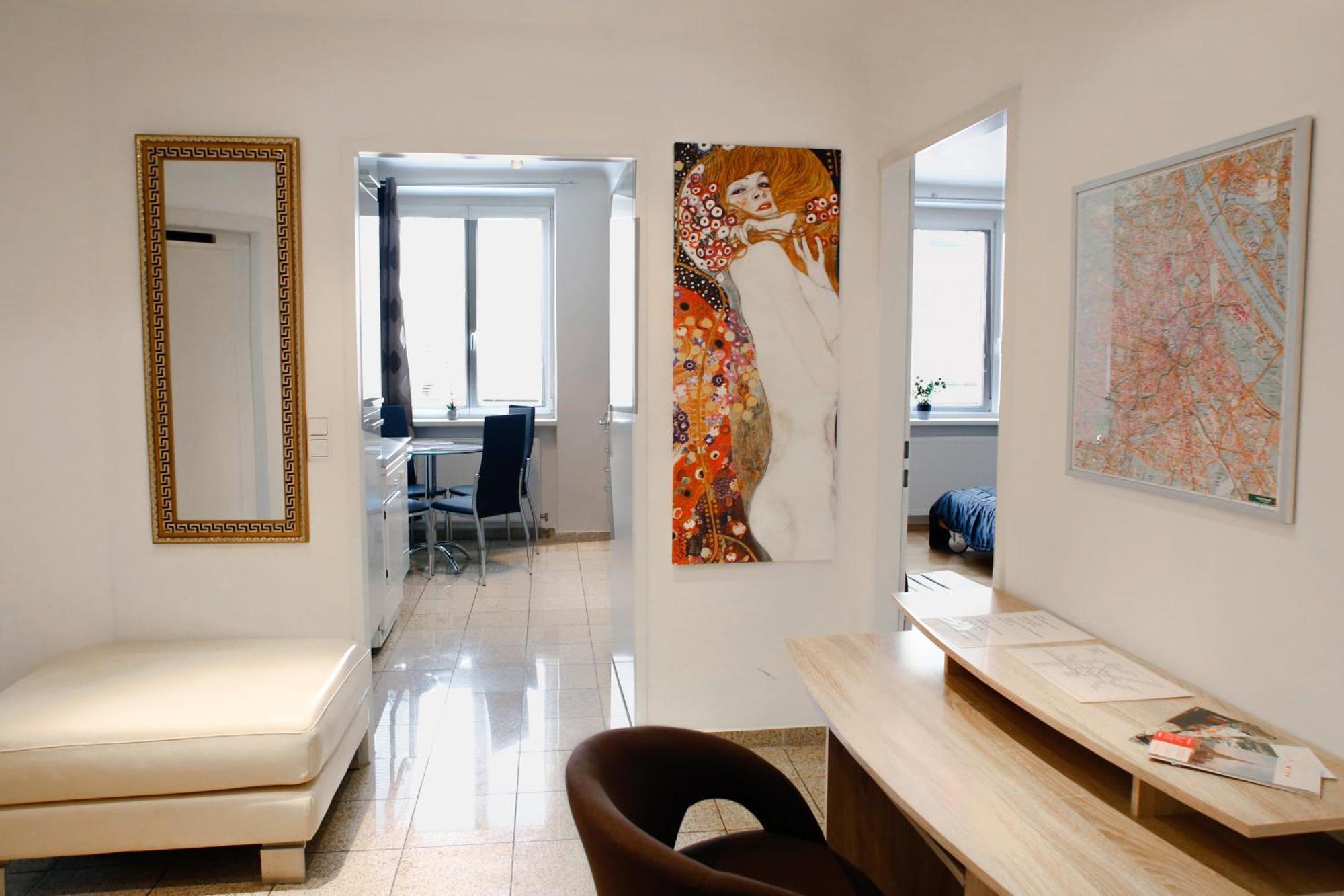 Elegant Apartment