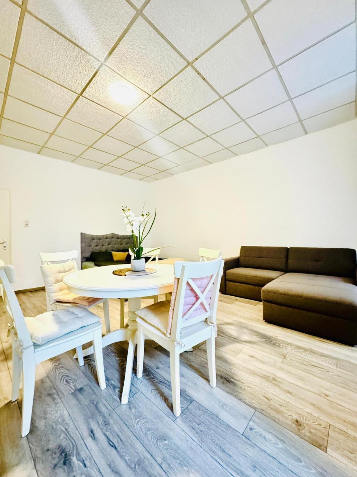 Amazing 2br Near Praterstern Apartment *