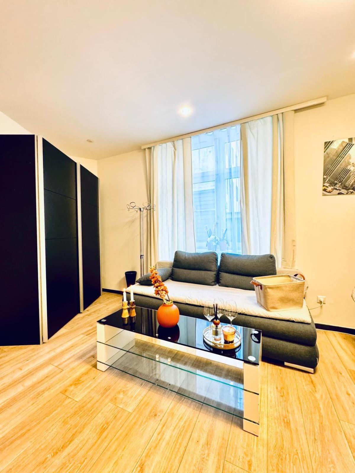 King - 10 Mins Walk From Downtown Apartamento