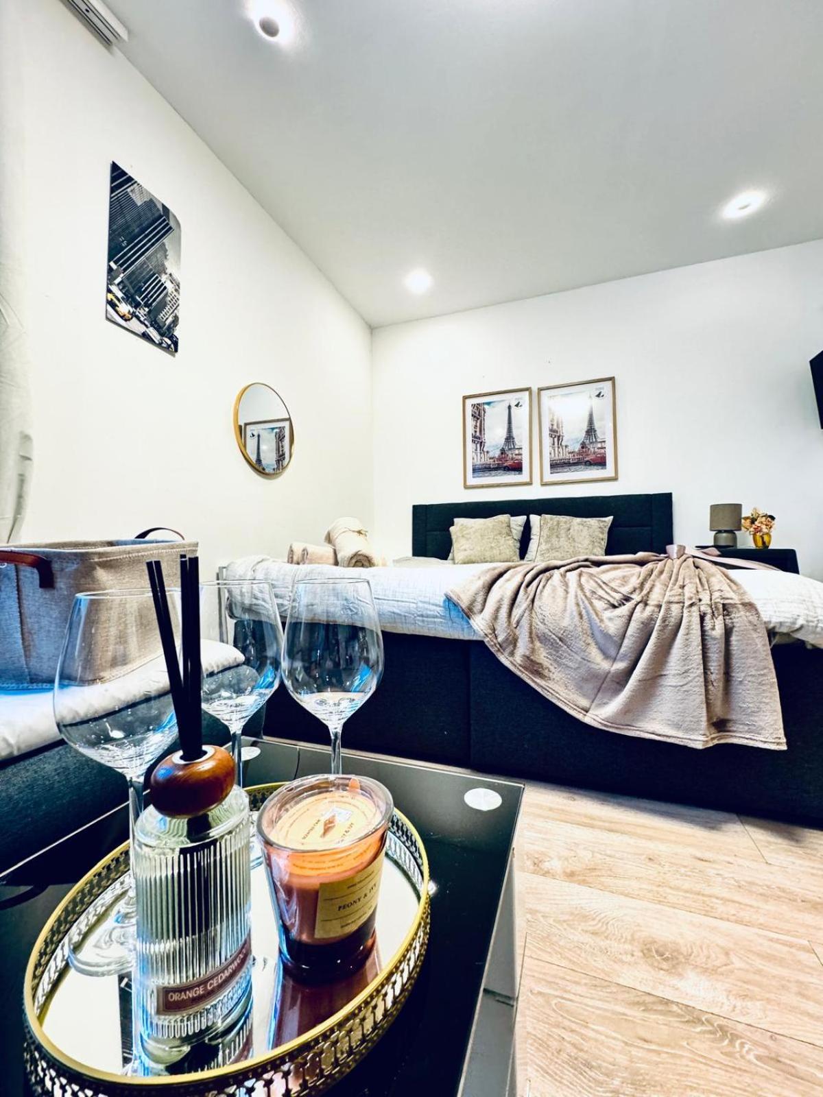 Apartamento King - 10 Mins Walk From Downtown