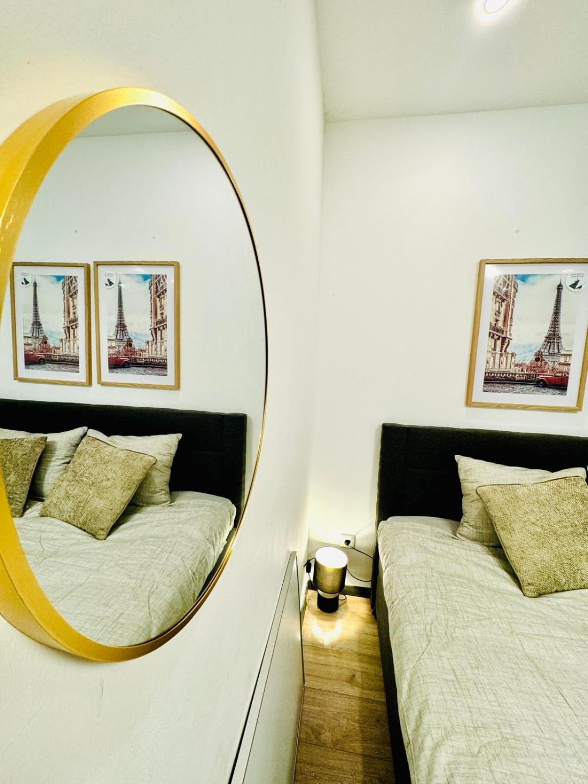 Apartamento King - 10 Mins Walk From Downtown *