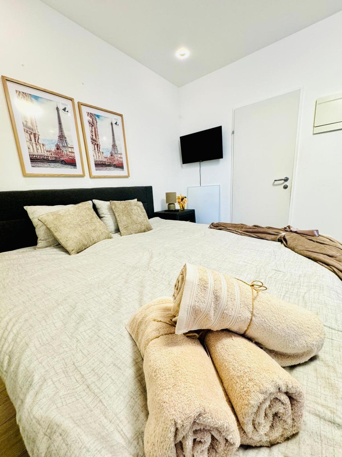 Apartamento King - 10 Mins Walk From Downtown *