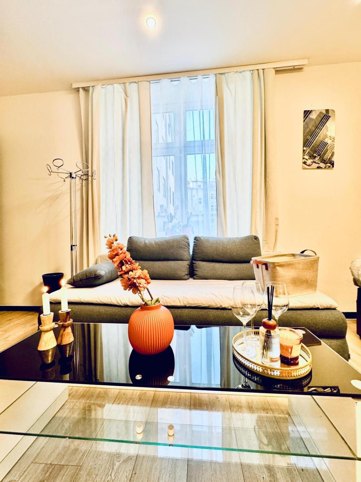 Apartamento King - 10 Mins Walk From Downtown