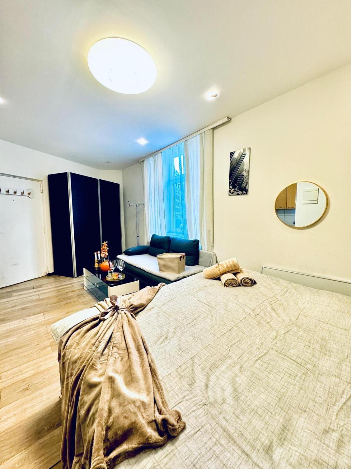 King - 10 Mins Walk From Downtown Apartamento *