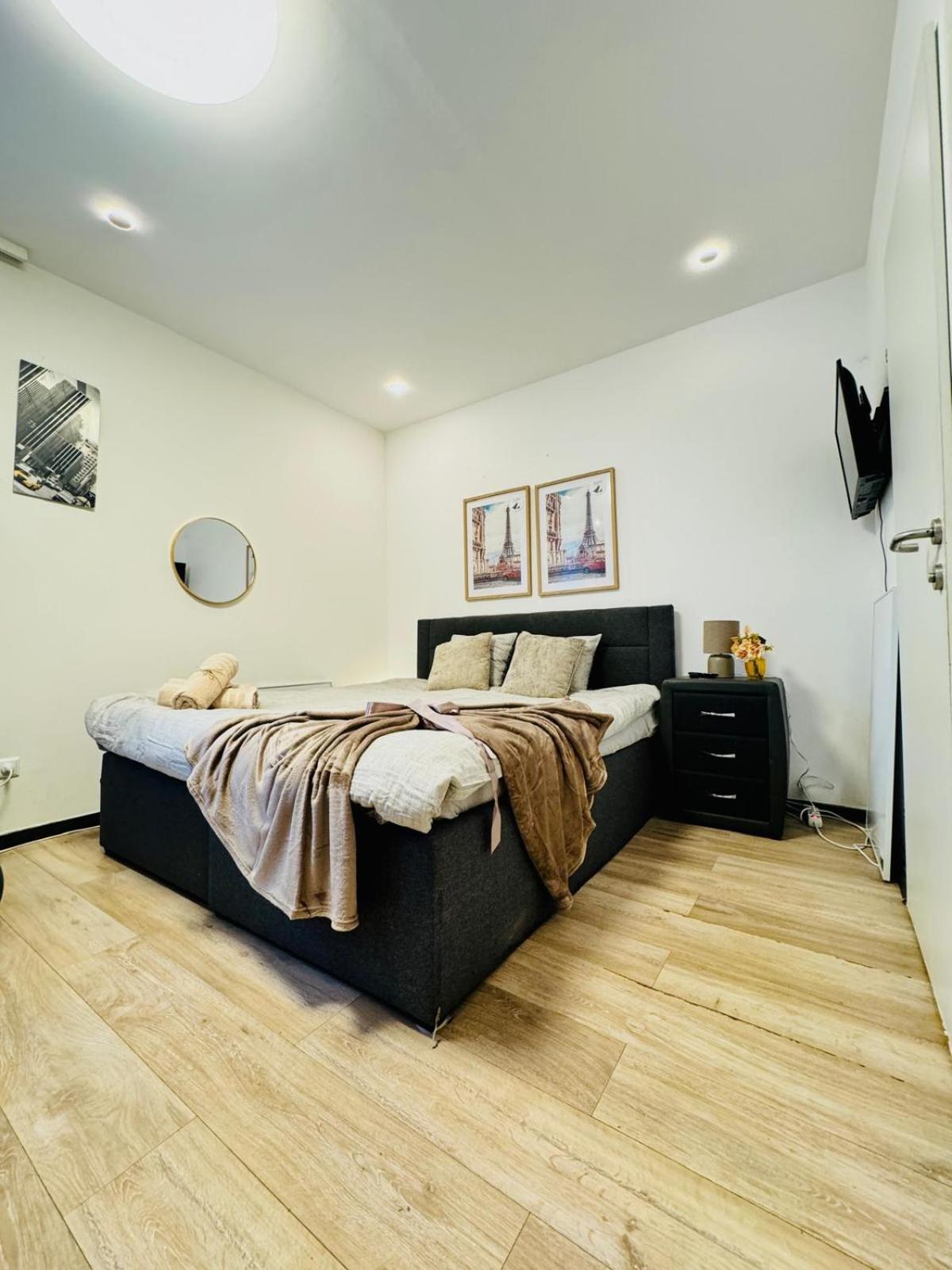Apartamento King - 10 Mins Walk From Downtown Viena