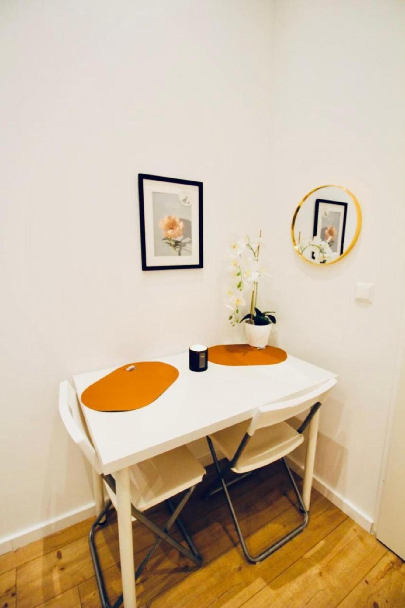 Super Cozy 5 Bedroom Shared 10min Walk To Augarten