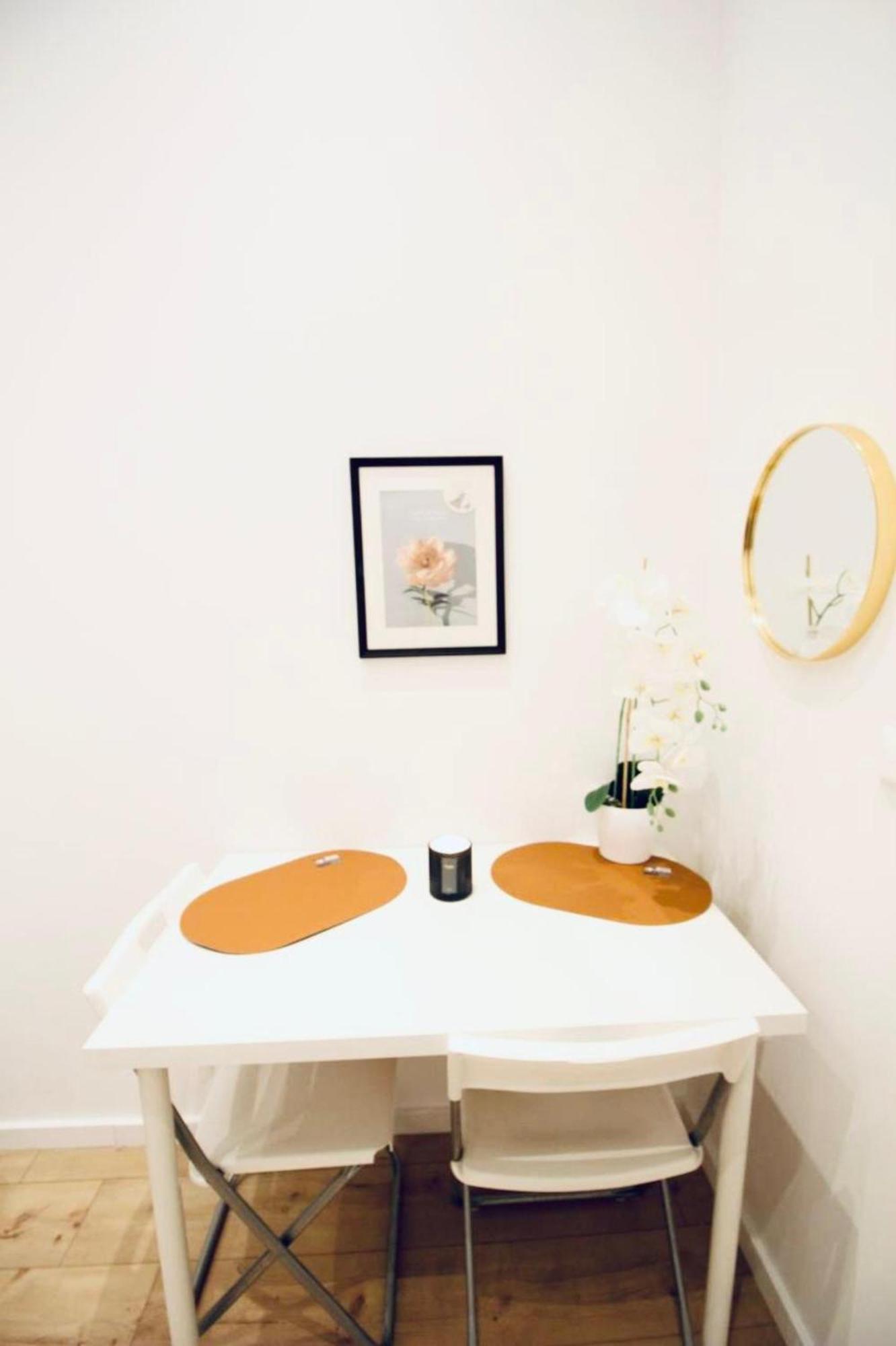 Super Cozy 5 Bedroom Shared 10min Walk To Augarten Vienna