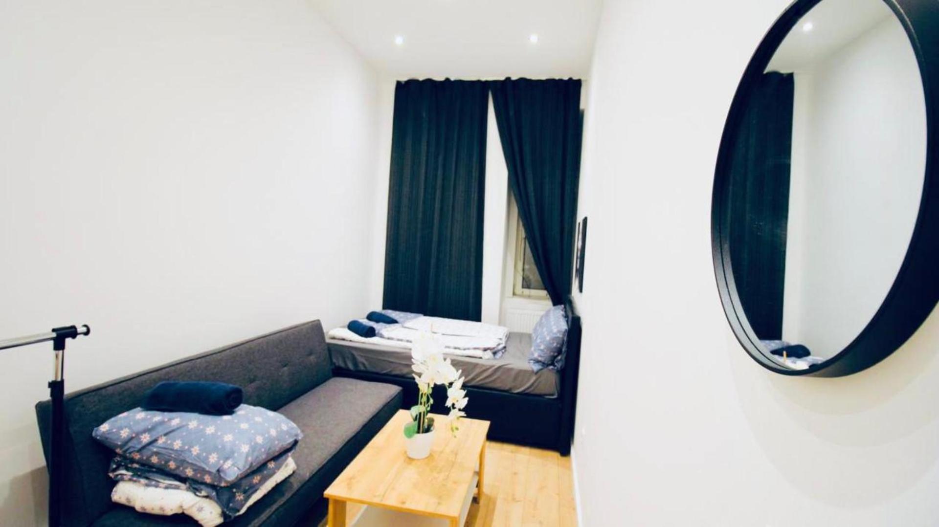 Super Cozy 5 Bedroom Shared 10min Walk To Augarten * Wien