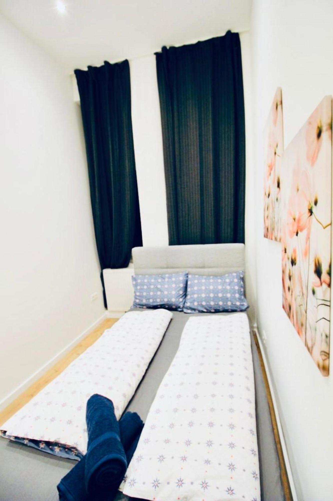 Apartment Super Cozy 5 Bedroom Shared 10min Walk To Augarten *