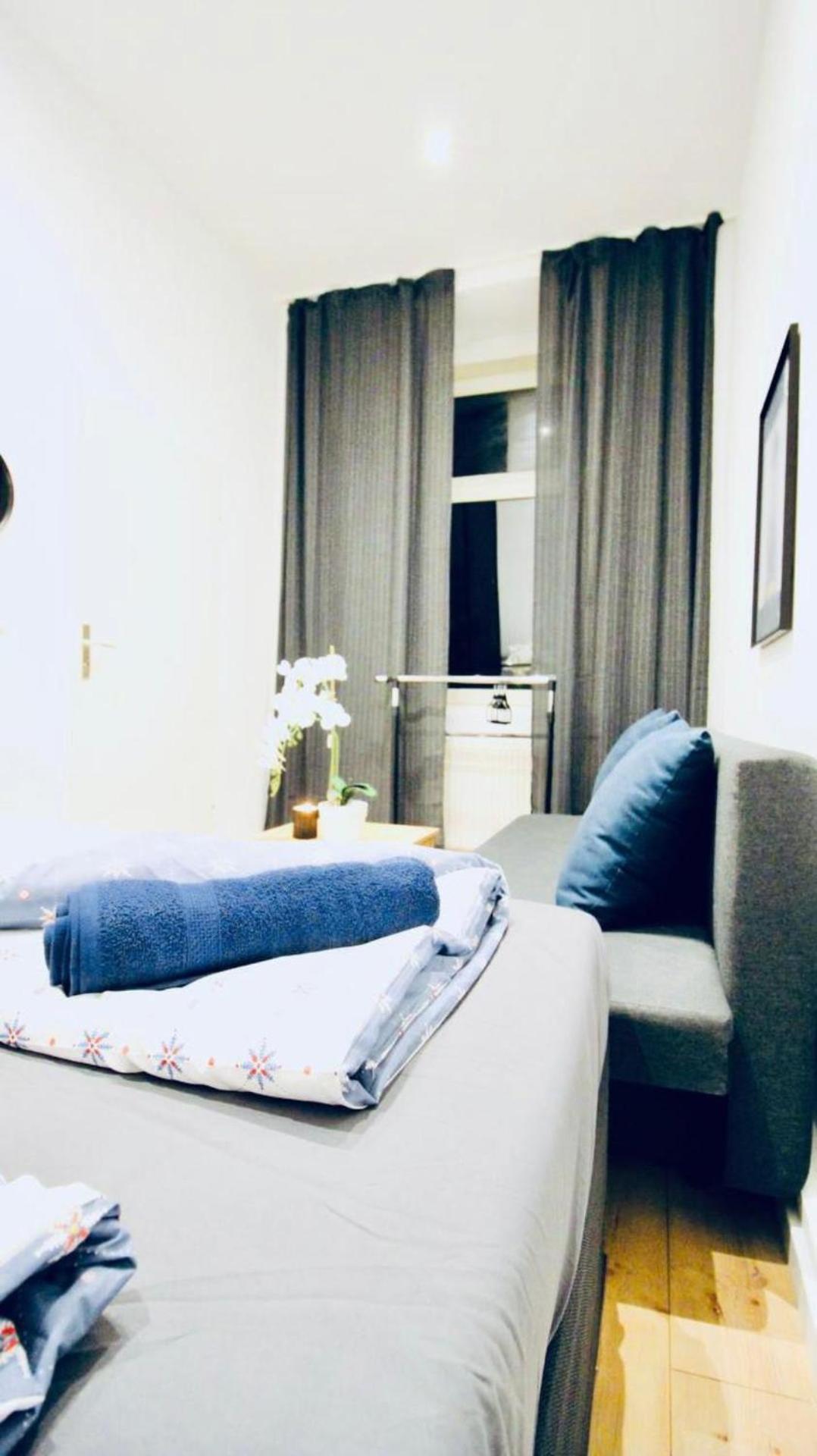 Apartment Super Cozy 5 Bedroom Shared 10min Walk To Augarten