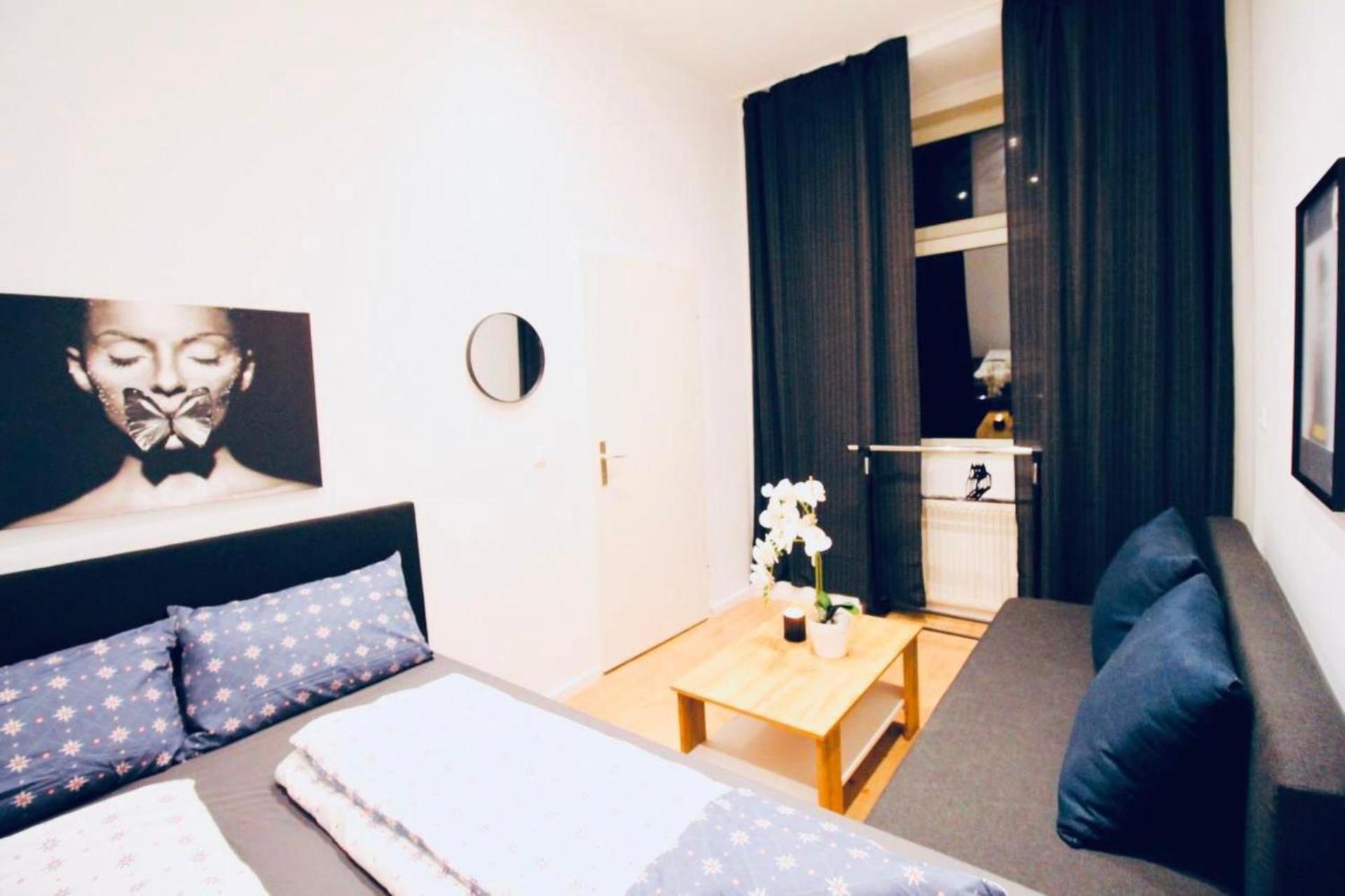 Super Cozy 5 Bedroom Shared 10min Walk To Augarten