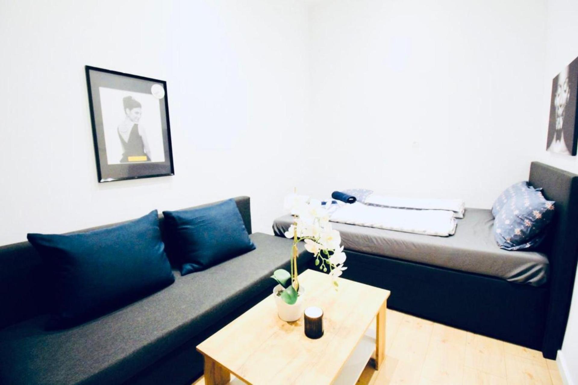 Super Cozy 5 Bedroom Shared 10min Walk To Augarten *