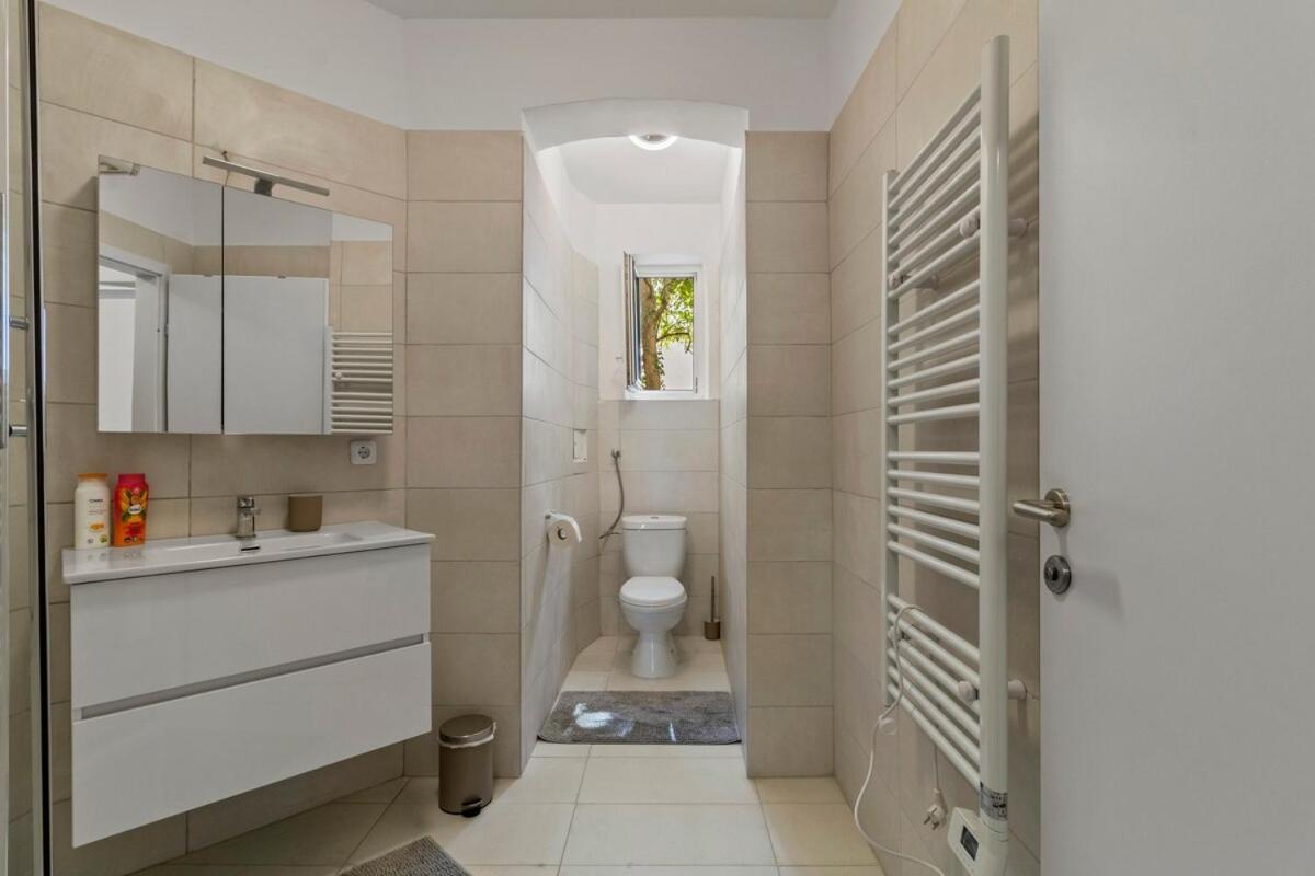 3 Min To U6 Metro I Close To Akh I Fast Wifi Apartment Vienna