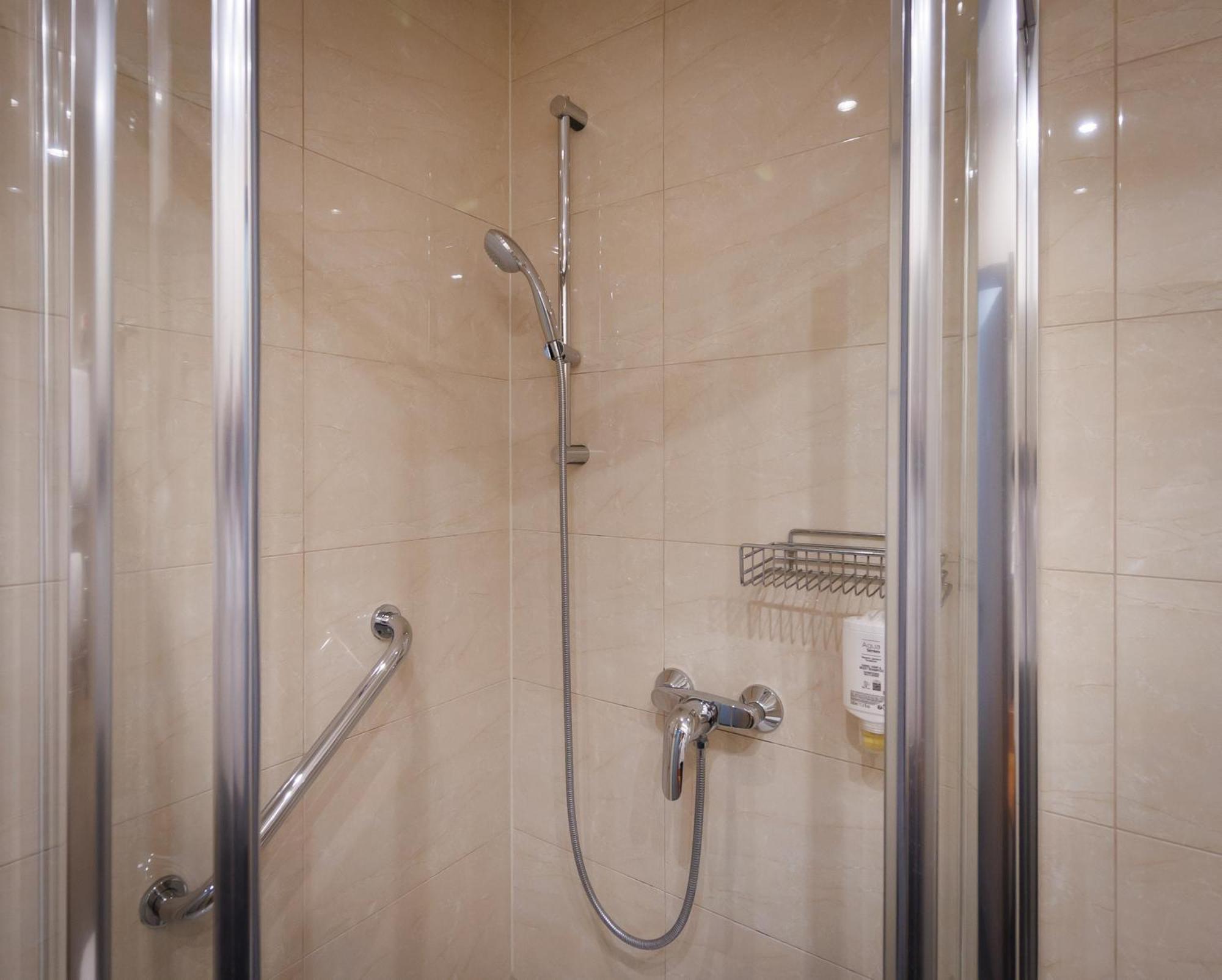 Bed & Breakfast Continental Hotel-pension