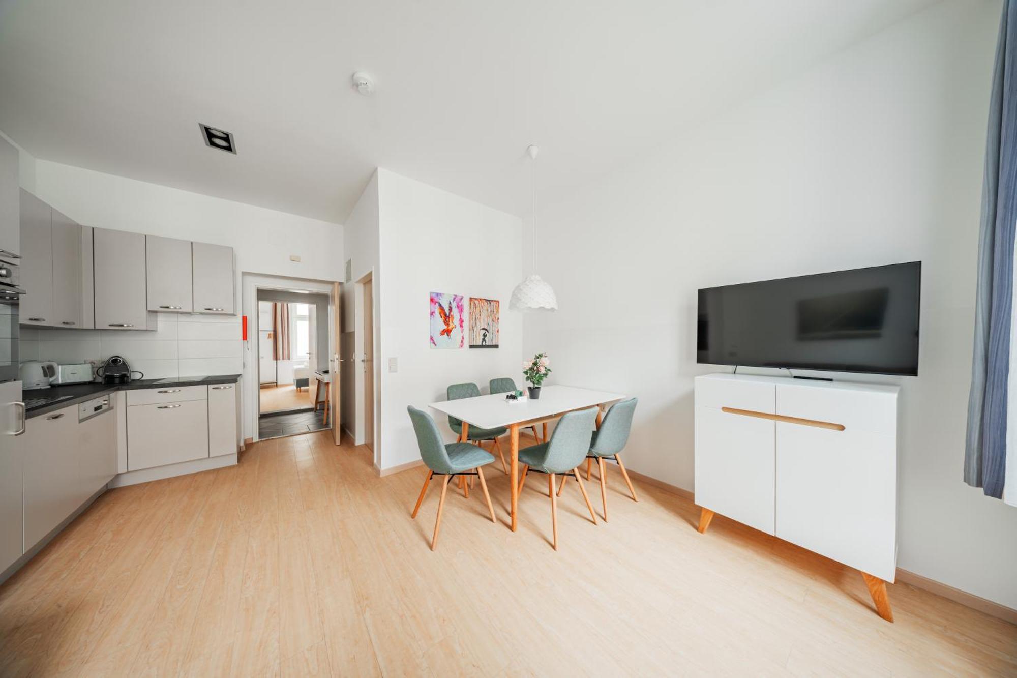 74 Living Apartment